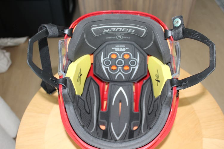 Large Bauer Re-Akt 75 Helmet Senior Red