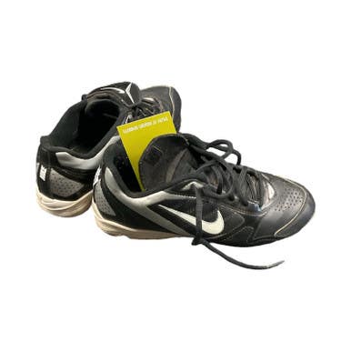 Used Nike Jr Fb Cleats Black And White Junior 04.5 11859-s000022369