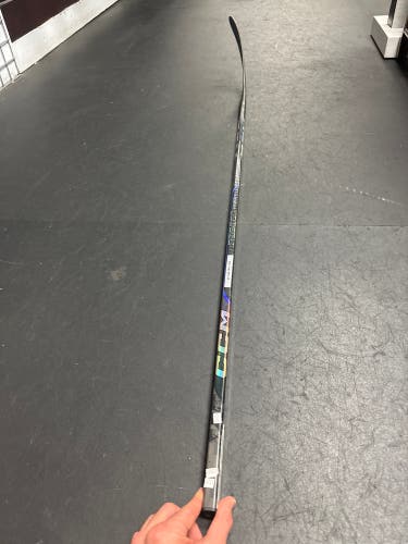 Intermediate CCM Ribcor Trigger 9 Pro Right Handed Hockey Stick P28 65 Flex (New)