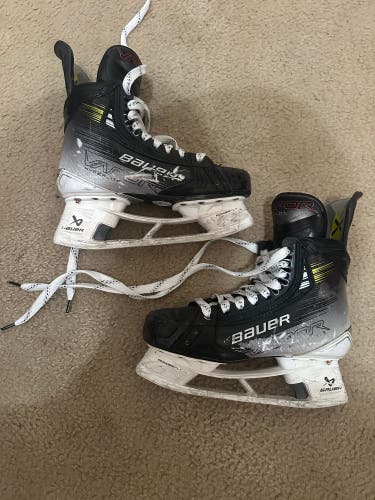 Black/Yellow 2023 Bauer Vapor Hyperlite 2 Hockey Skates 7 (Used)