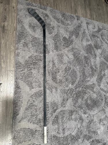 Intermediate CCM XF Ghost Left Hand Hockey Stick P29+1/4 65 Flex (Used)