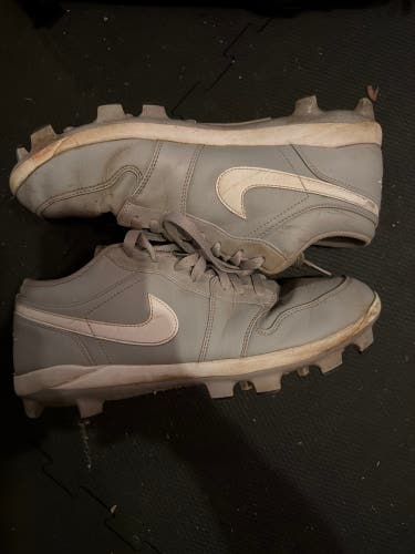 Gray Men's Size M 11.0 (W 12.0) Adult Air Jordan Low Top Molded Cleats (Used)