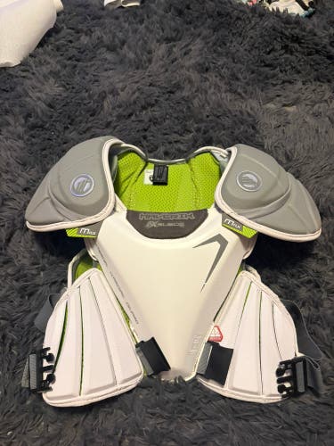 Large Adult Maverik Max Shoulder Pads (Used)