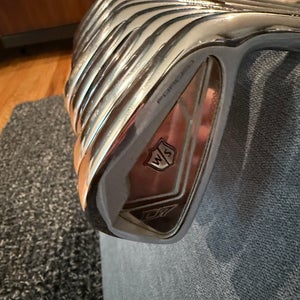 2019 Wilson Staff D7 Forged Right Handed Iron Set Stiff Flex (9 Clubs) #3 - #9, PW, GW (Used)