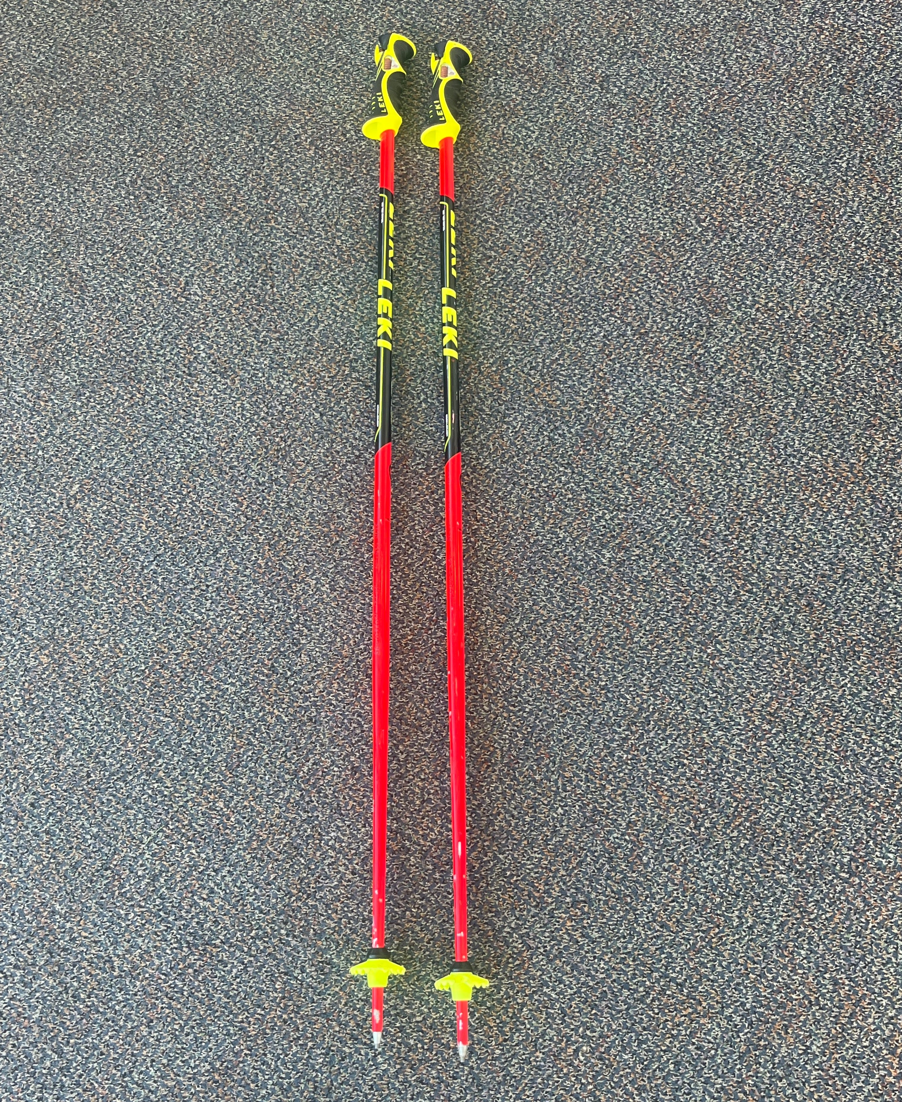 Leki World Cup Lite SL Ski Poles | Used and Closeout