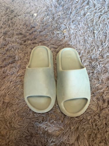 Yeezy Slides