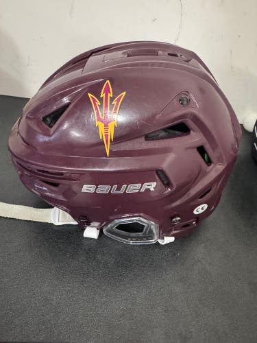 Small Bauer Re-Akt 155 Helmet (Used)