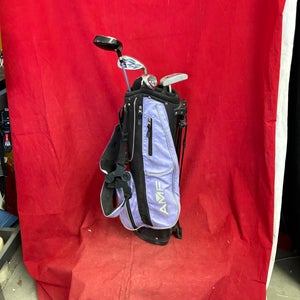 Jr Golf Set: Junior 2016 Right Handed Clubs (Full Set) Junior 4 Pieces 35.5" (Used)