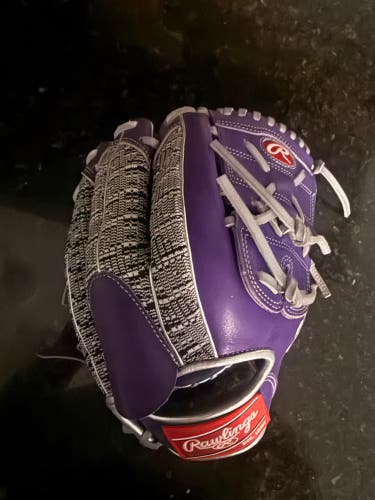 Rawlings Heart of the Hide RH Pitcher's Baseball Glove 12" (Used)