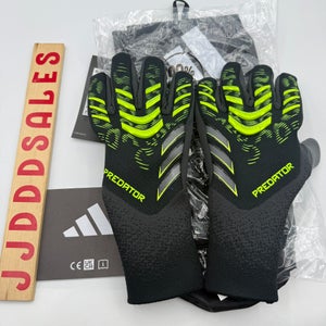 Adidas Predator Pro Goalkeeper Goalie Gloves Black Soccer Size 7 JJ3531 NWT $130
New With Tags