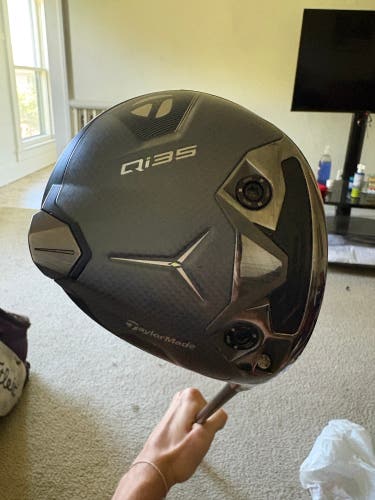 Men's 2025 TaylorMade Qi35 Right Handed Driver Stiff Flex 9 Loft Graphite Shaft 45" (Used)