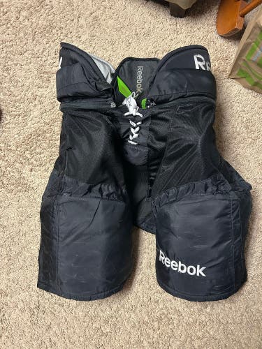 Senior Medium Reebok 16K Hockey Pants (Used)