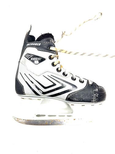 Used Ccm Intruder Junior 02 Ice Hockey Skates 11860-s000247161