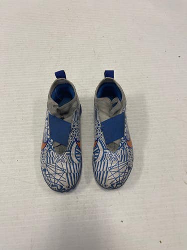 Used Nike Junior 04.5 Cleat Soccer Turf Shoes 11860-s000270075