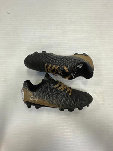 Used Dsg Junior 04 Cleat Soccer Outdoor Cleats 11860-c000264202