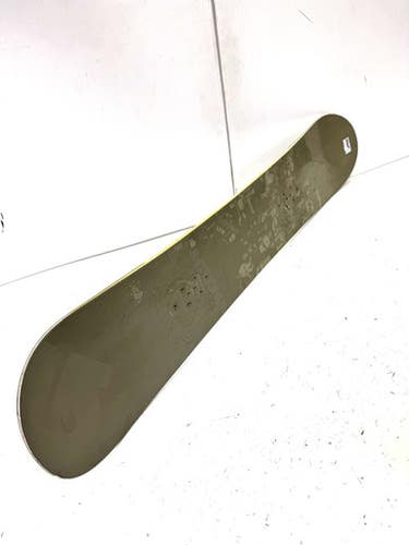 Used Burton Dominant Mens Snowboard Only Grey 155 Cm 11860-s000295884