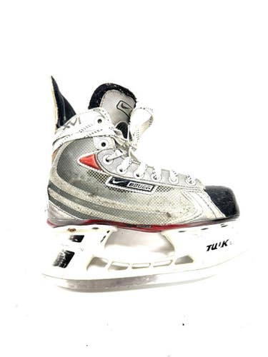 Used Bauer Vapor Xvi Junior Hockey Skate Junior 02 11860-s000302153