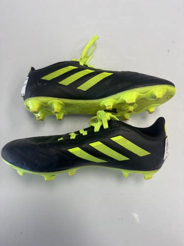 Used Adidas Soccer Cleats Black Junior 04 11860-c000309866