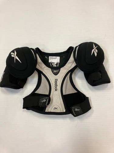 Used Reebok 2k Md Hockey Shoulder Pads 11860-s000268064