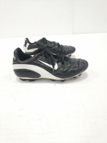Used Nike Senior 7.5 Cleat Soccer Outdoor Cleats 11860-c000271796