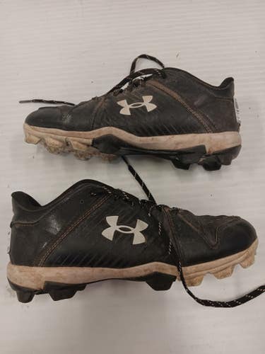 Used Under Armour .cleat Senior 5.5 Baseball And Softball Cleats 11860-s000273212
