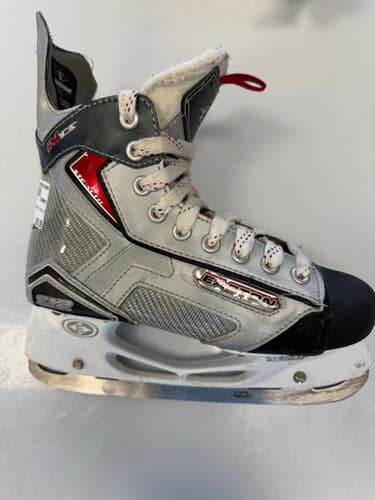 Used Easton Stealth Intermediate Hockey Skate Intermediate 4.5 11860-s000309570