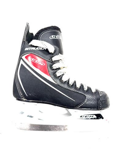 Used Ccm Intruder Junior Hockey Skate Junior 02 11860-c000286046
