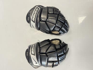 Used Bauer Vapor Xvi Junior Gloves Black 12" 11860-s000306187