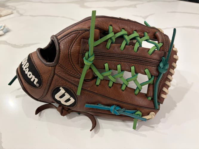 Wilson A950 RH Baseball Glove 11.75" (Used)