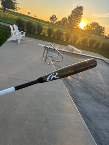 2023 Rawlings Icon Composite BBCOR Certified Bat (-3) 30 oz 33" (Used)