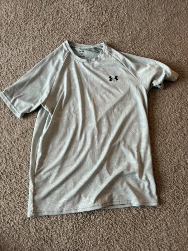 Under Armour Shirt Mens Small Silica Green Performance Velocity Jacquard Loose