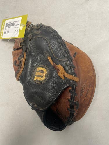 Used Wilson A550 Bb Sb Catchers Rh Throw Black 32" 11490-s000273783