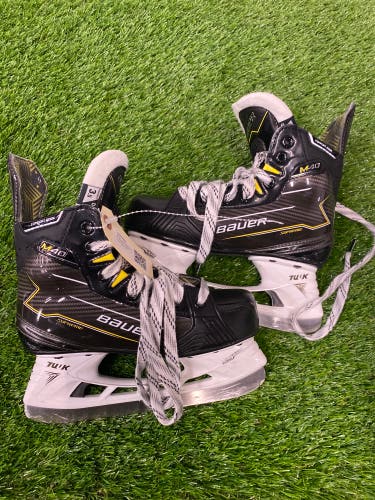 Bauer Supreme M40 Hockey Skates | Junior Size 3.5