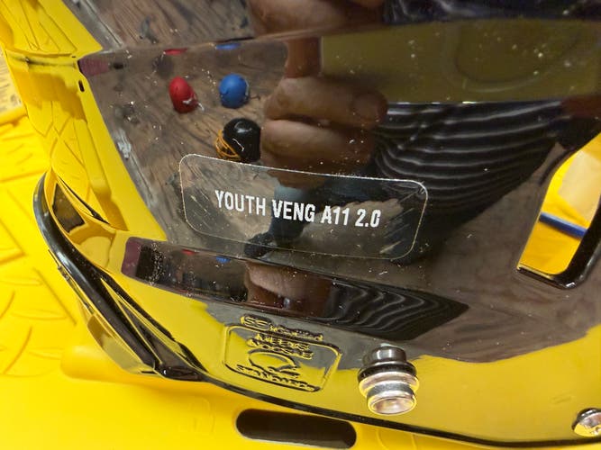 Youth Large Schutt Vengeance A11 Helmet (New)