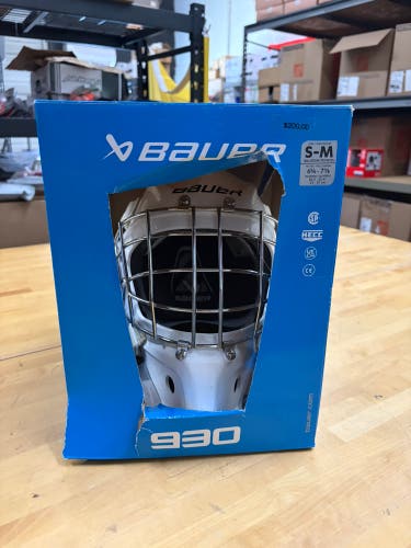 Senior SM/MD Bauer 930 Goalie Mask