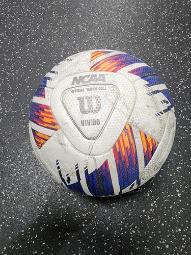Used Wilson Vivido All Size Soccer Ball White 5 11849-s000040447