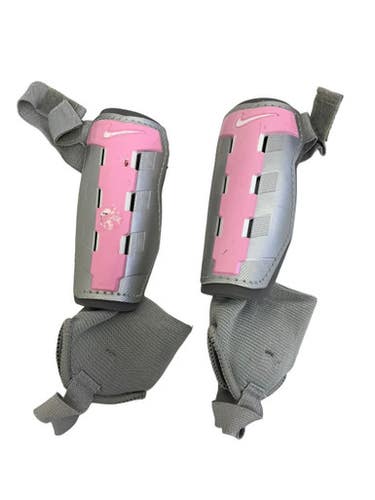Used Nike Youth Sm Soccer Shin Guards 11692-s000151629