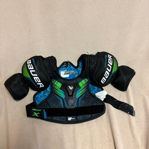 Medium Youth Bauer Shoulder Pads (Used)