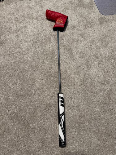 Scotty Cameron Right Handed Putter 33.5" (Used)