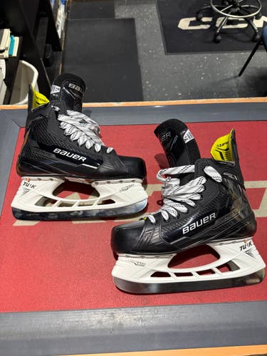 2022 Bauer Supreme Ignite Pro+ Hockey Skates 7.5 Fit 3(New)