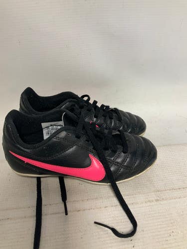 Used Nike Soccer Cleats Black Youth 12.0 11823-s000033989