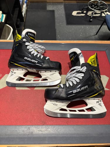 Bauer Supreme M4 Hockey Skates 7 Fit 3 (New)