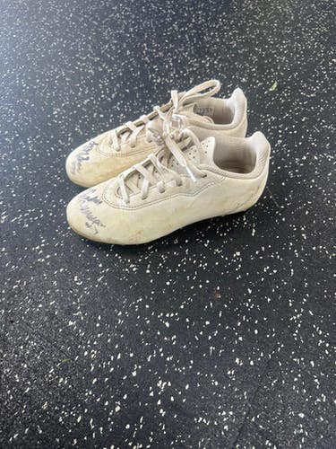 Used Adidas Soccer Cleats White Junior 02 11849-s000032202