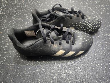 Used Adidas Predator Soccer Cleats Black And White Junior 02 11849-s000034681