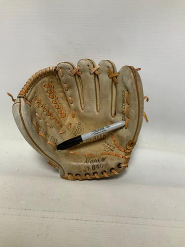 Used Nesco 8040 Bb Sb Glove Rh Throw White 10 1 2" 11823-s000035165