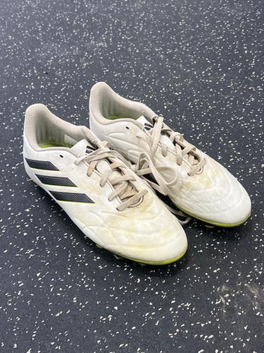 Used Adidas Soccer Cleats White Senior 5 11849-s000035959