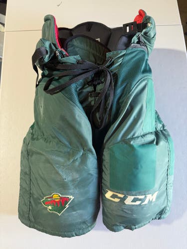 Wild Senior Medium CCM HP45X Hockey Pants Pro Stock (Used) 6203