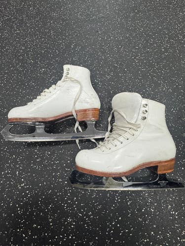 Used Riedell Red Wing Girls Figure Skate White Junior 03 11849-s000038930