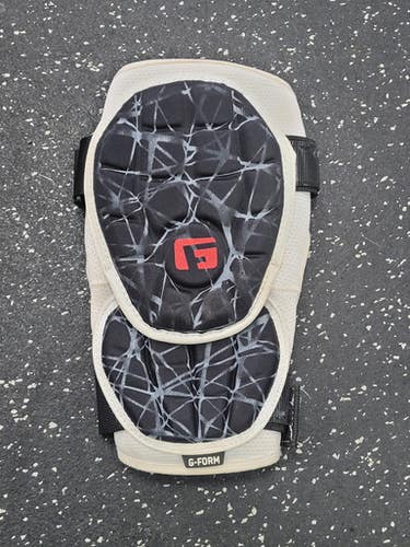 Used G-form Elite 2 Field Equipment 11849-s000039254