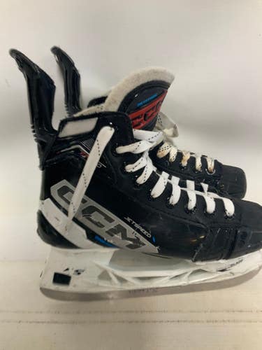 Used Ccm Jetspeed Ft680 Junior Hockey Skate Junior 03.5 11823-s000039457